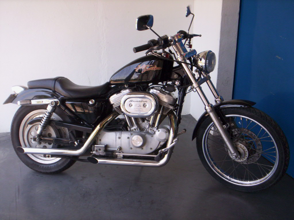 HARLEY DAVIDSON 883 C
